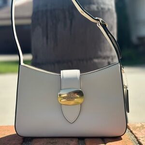 Coach White Leather Shoulder Bag